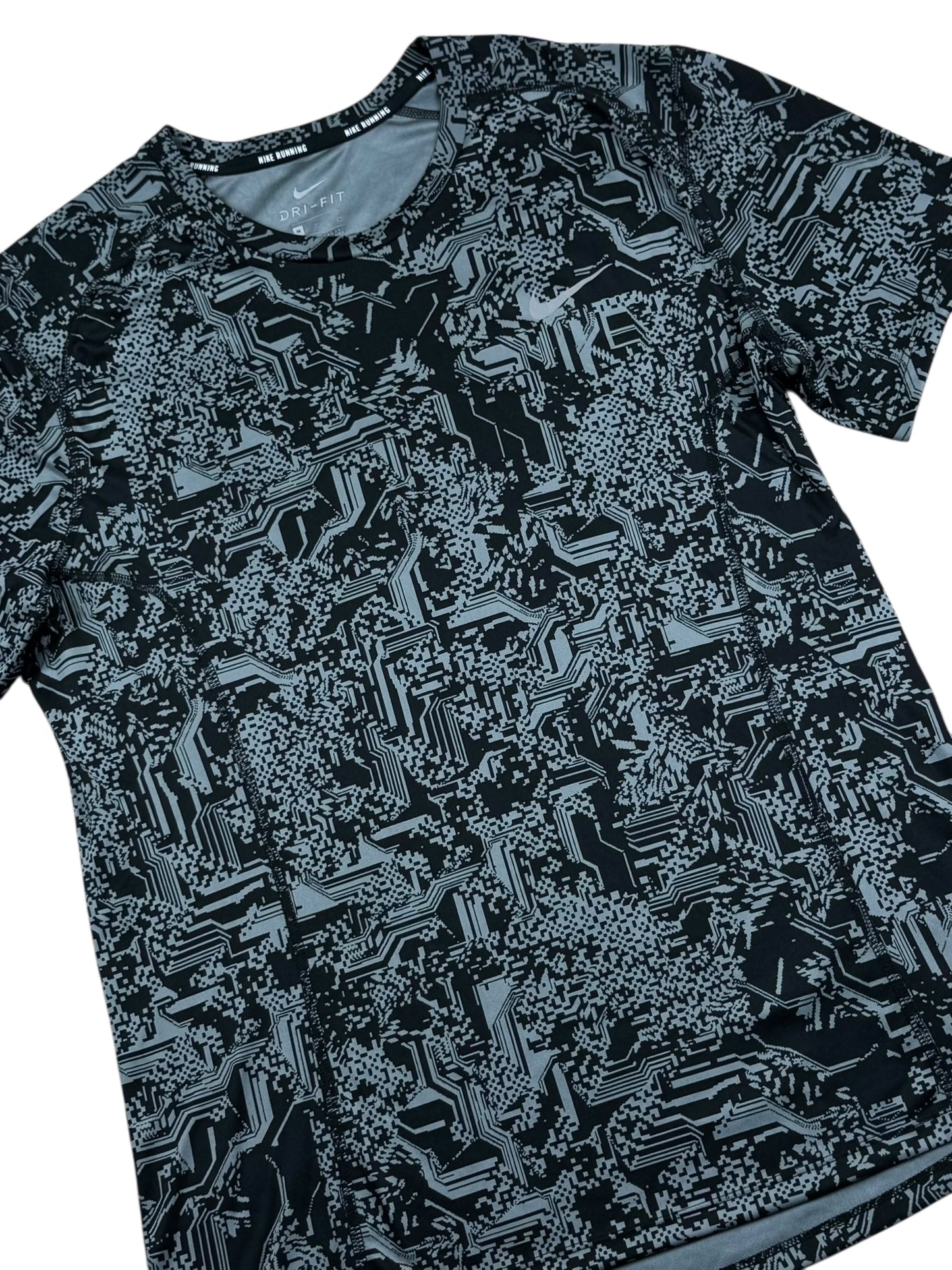 Nike Miler Digital Camo T-Shirt