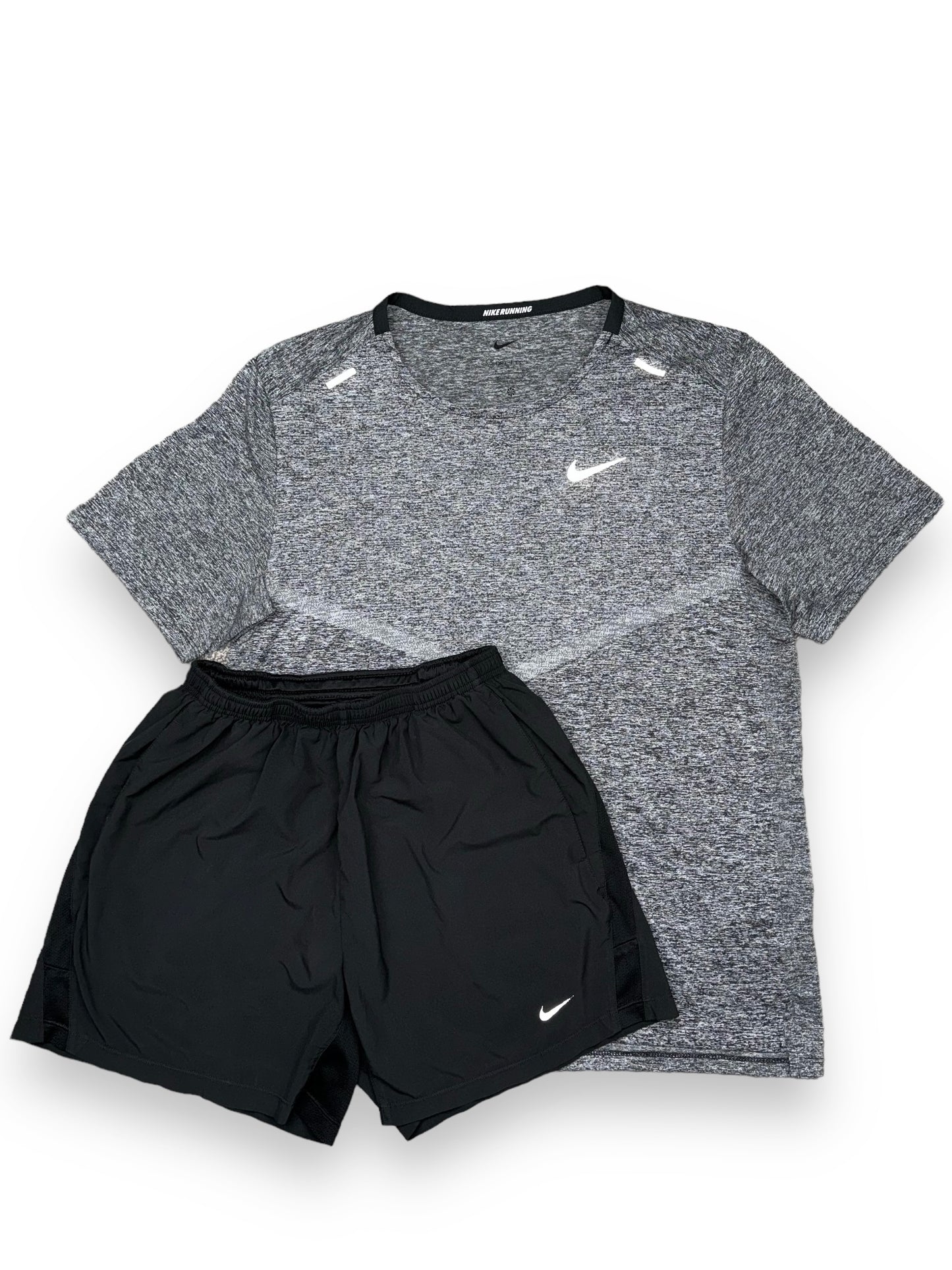 Nike Rise 365 Short Set