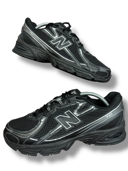 New Balance 740
