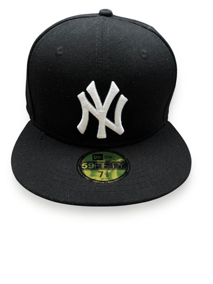 New Era 59 Fifty NY Yankees Essential Fitted Cap