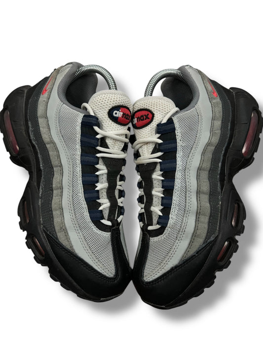Nike Air Max 95 Track Red
