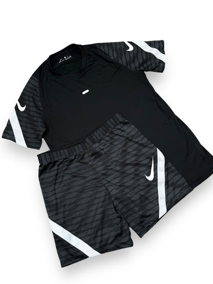 Nike Dri-Fit Strike Short Set