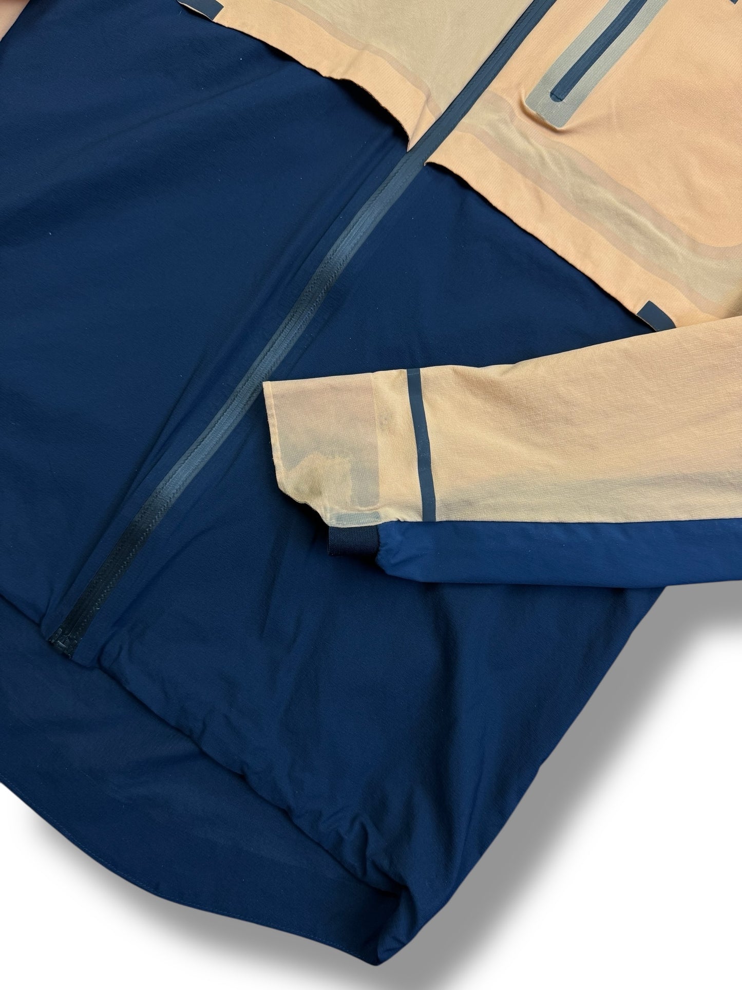 On Running Weather Jacket