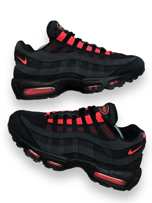 Nike Air Max 95 Laser Crimson