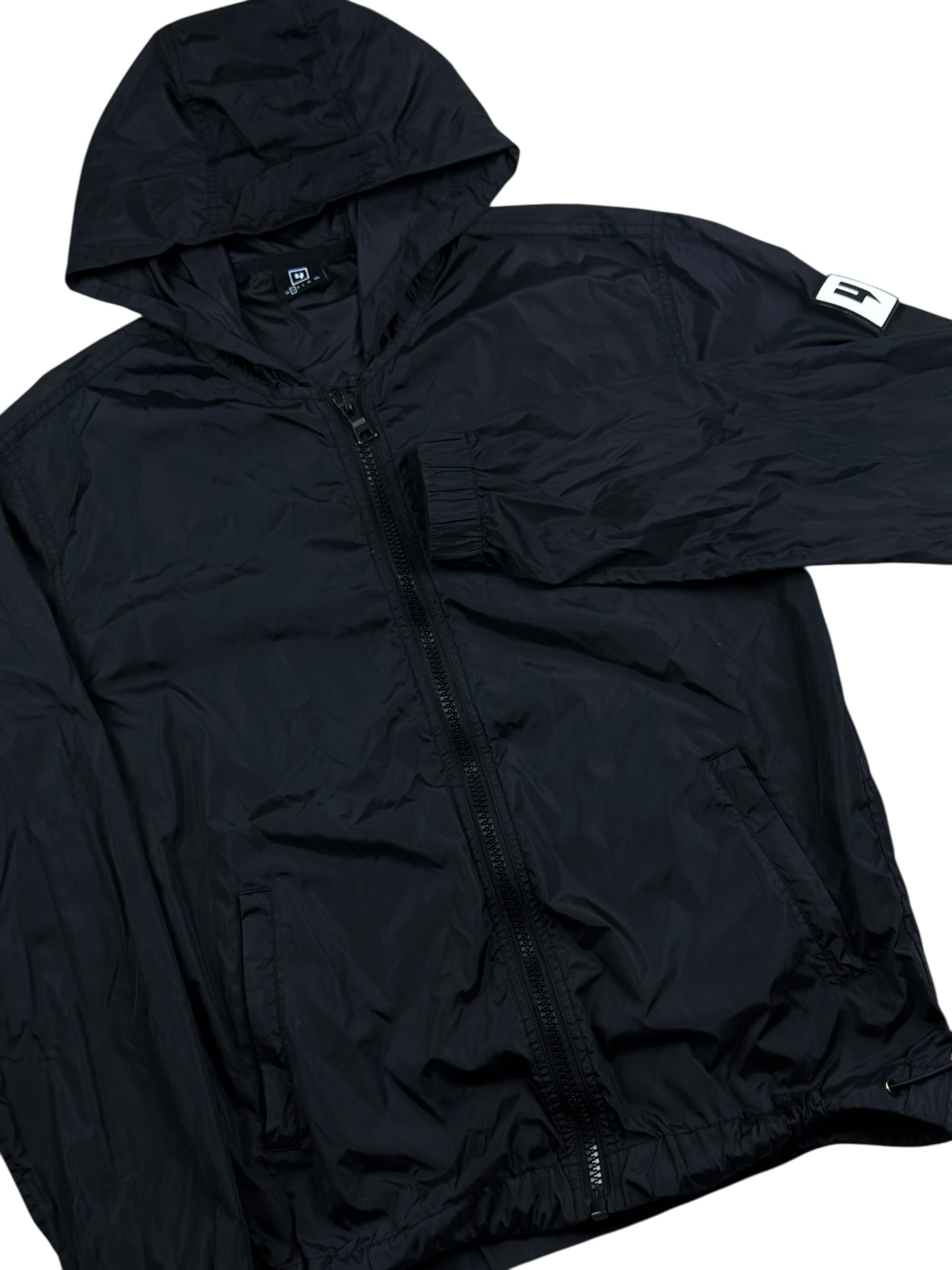 Yelir World Windbreaker- Black