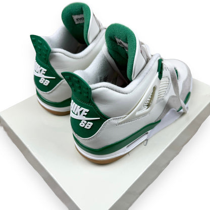 Jordan 4 Retro SB Pine Green