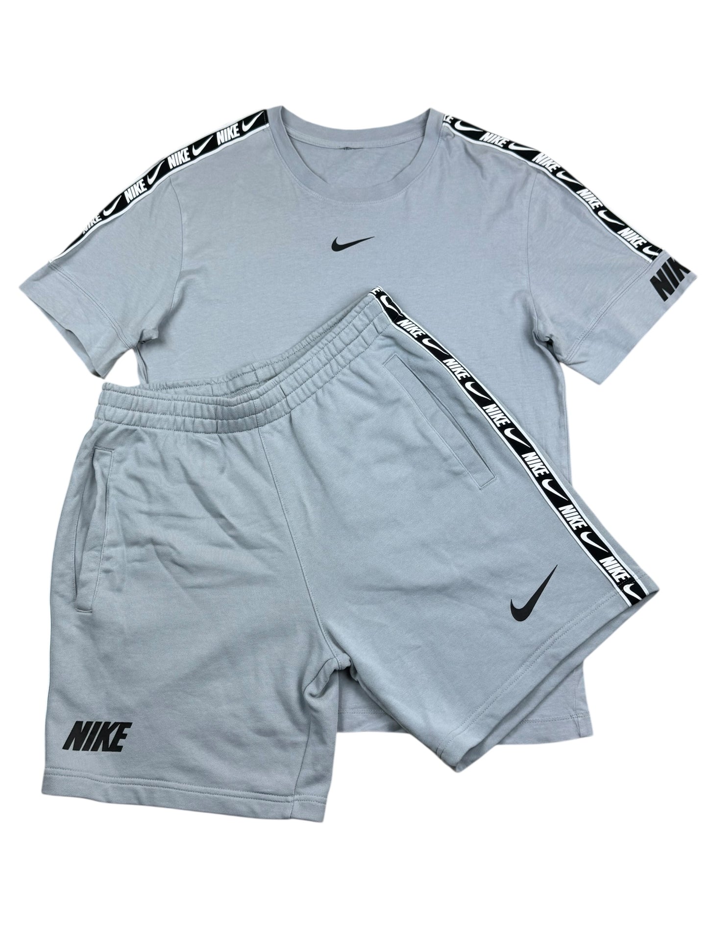 Nike Sportswear Repeat Short Set
