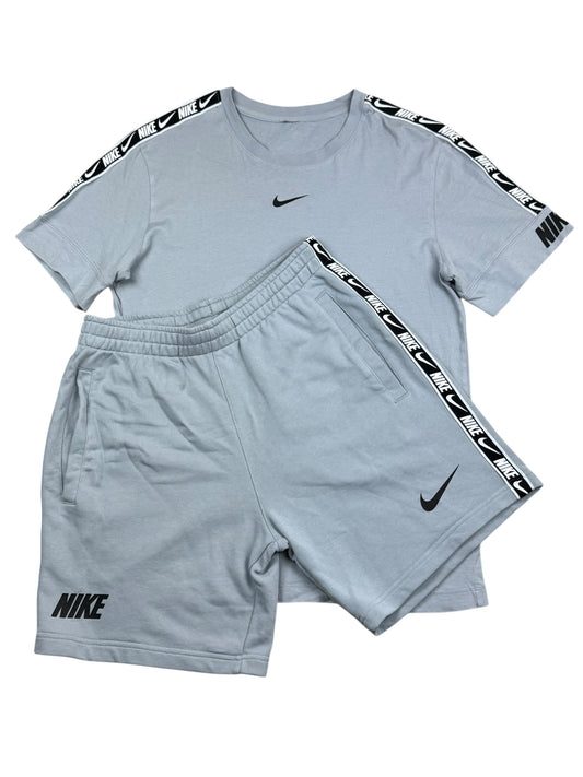 Nike Sportswear Repeat Short Set