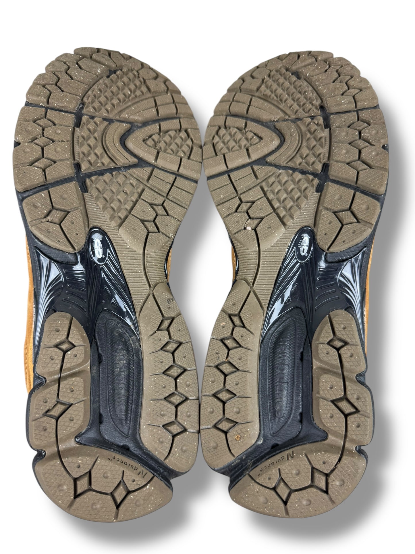 New Balance 2002R Tobacco Black