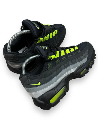 Nike Air Max 95 Reverse Neon