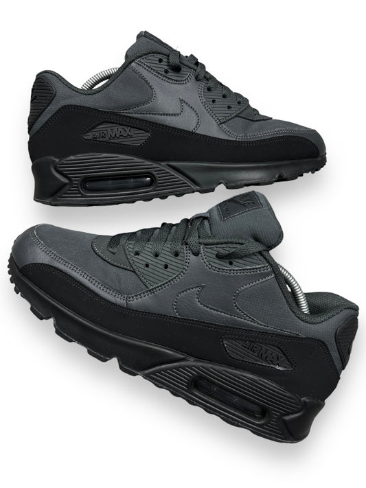 Nike Air Max 90 Essential