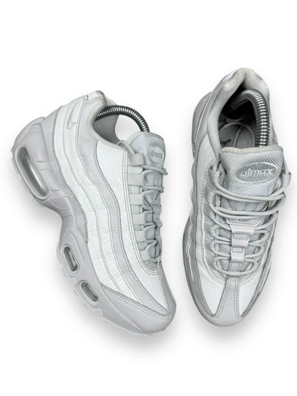 Nike Air Max 95 LX Pure Platinum