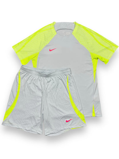 Nike Dri-Fit Strike Short Set