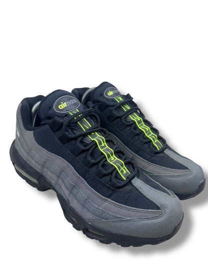 Nike Air Max 95 Black Volt Neon