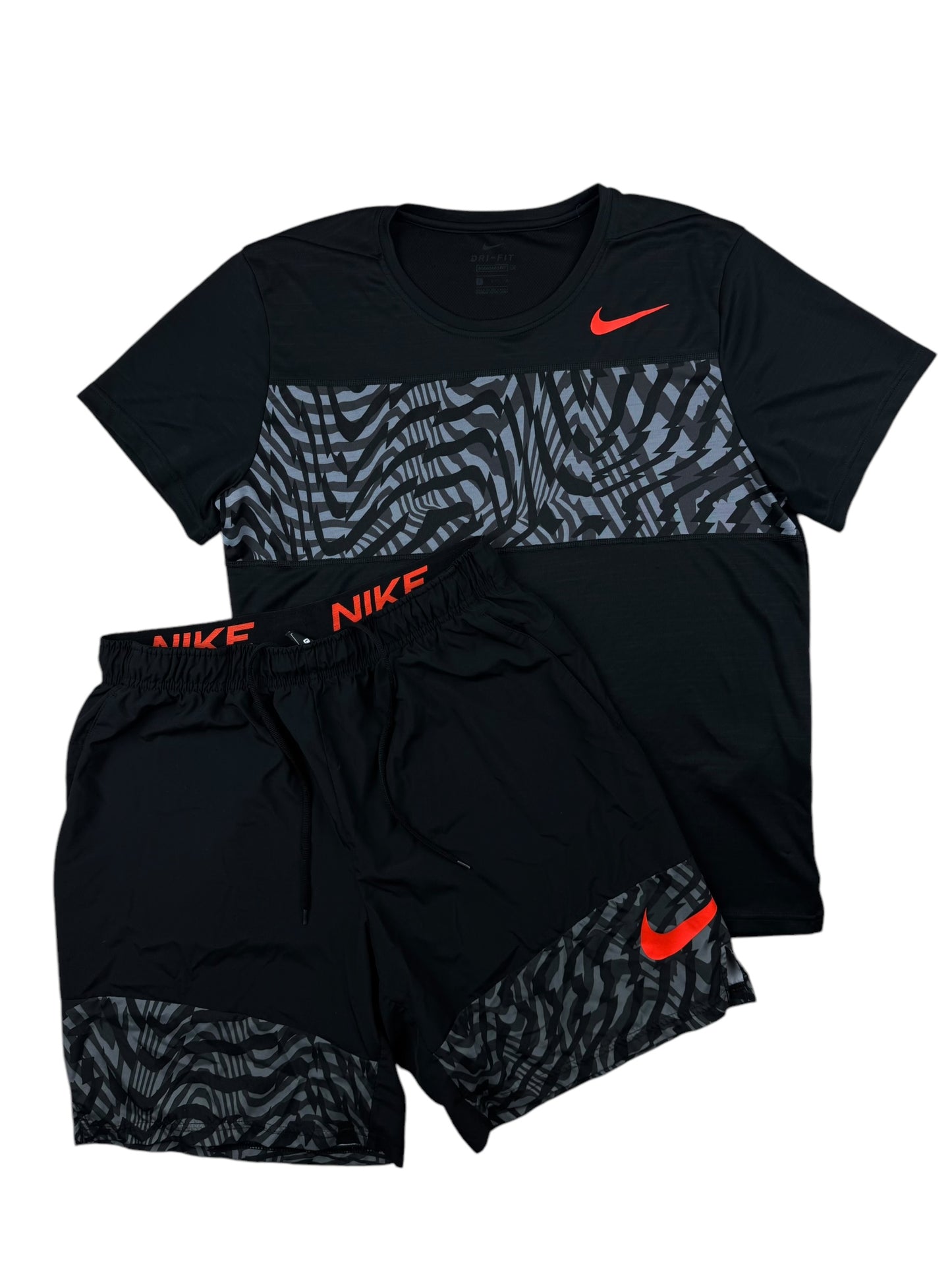 Nike Superset Dri-Fit Set