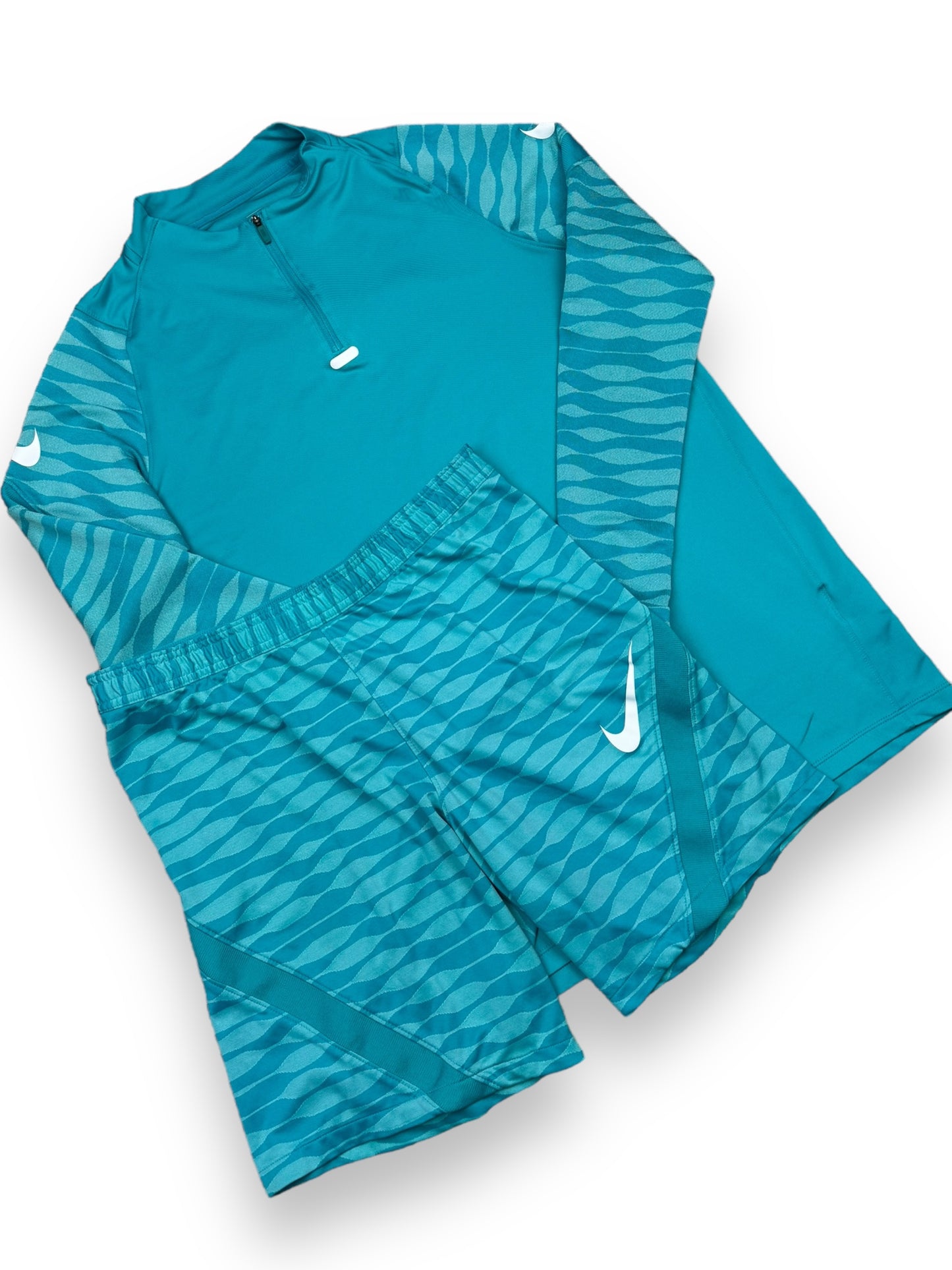 Nike Dri-Fit Strike Short Set