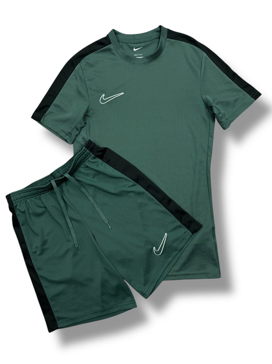Nike Dri-Fit Short Set
