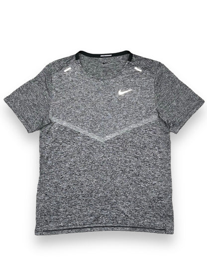 Nike Rise 365 Short Set