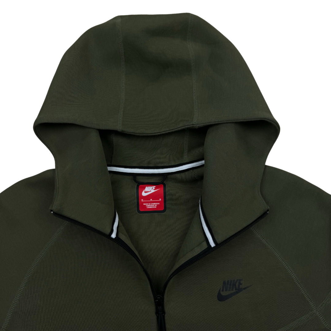 Nike Tech Fleece New Season zip Up - Olive