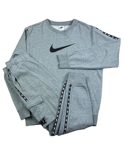 Nike Repeat Cargo Tracksuit