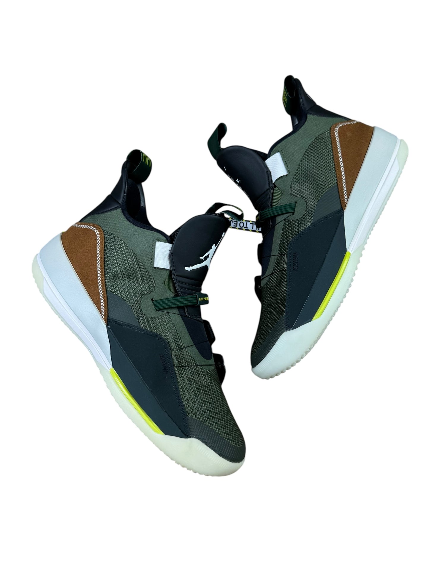 Travis Scott x Air Jordan 33 NRG ‘Army Olive’ DS