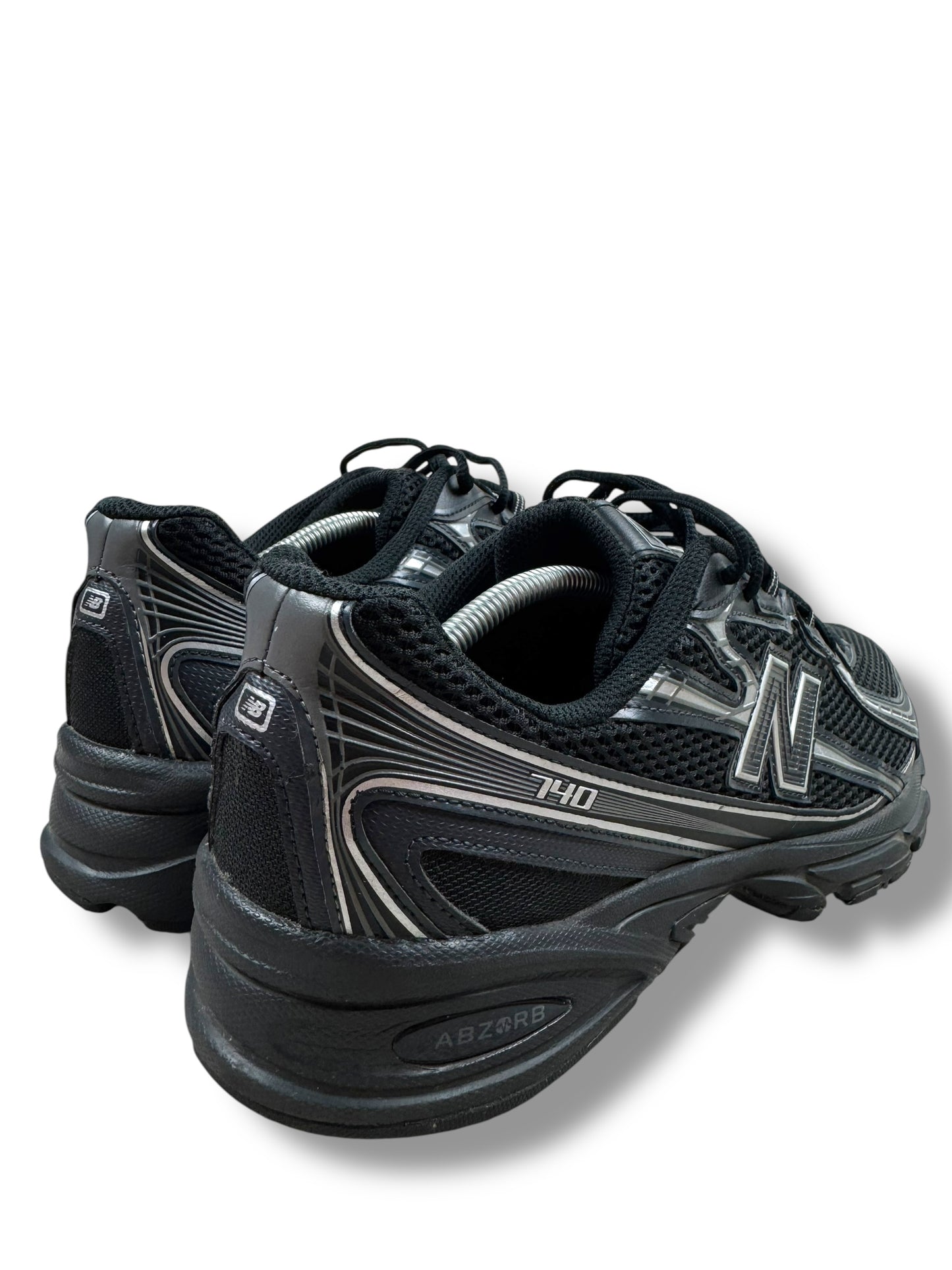 New Balance 740