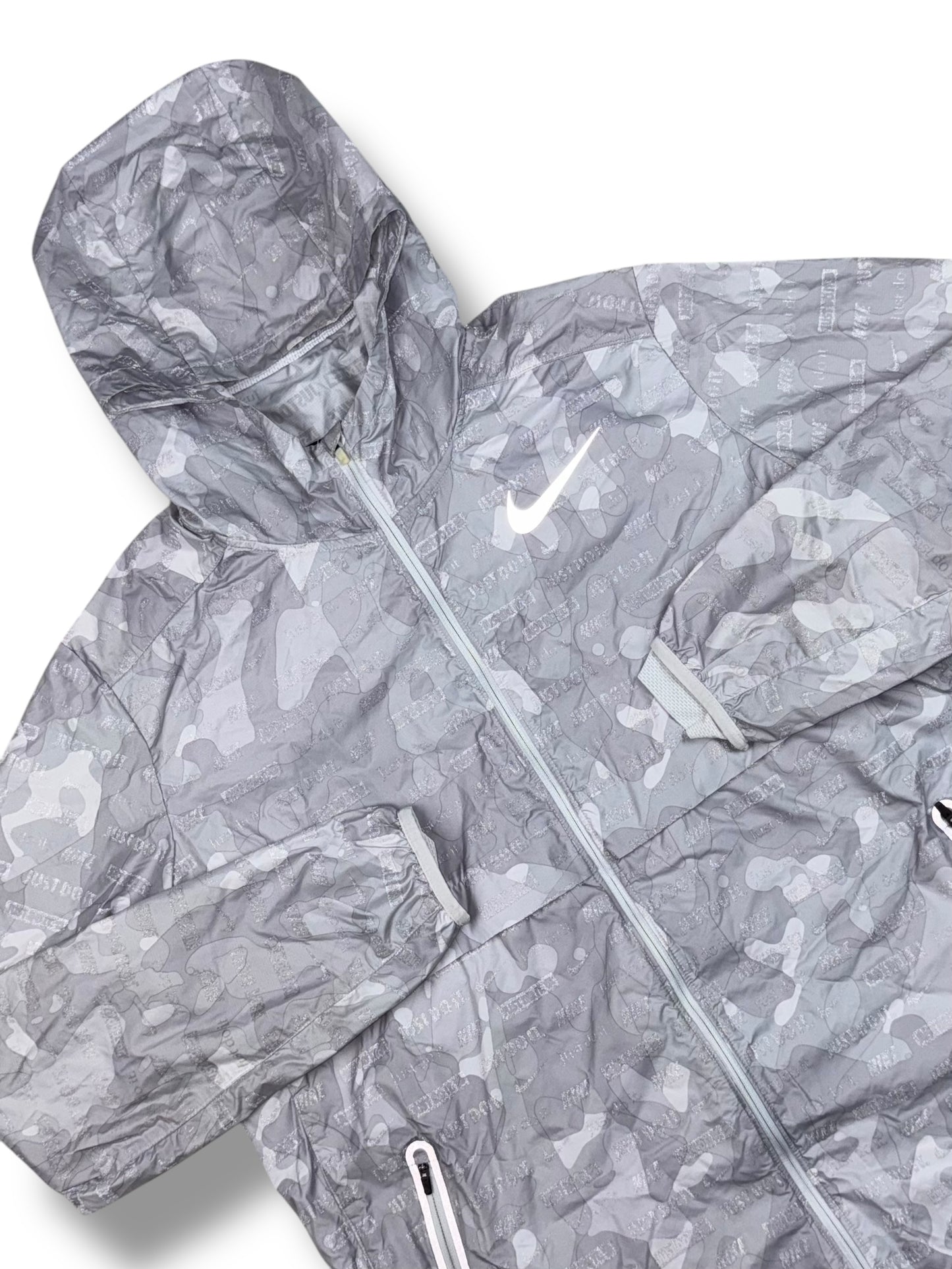 Nike Shield Ghost Flash Windbreaker